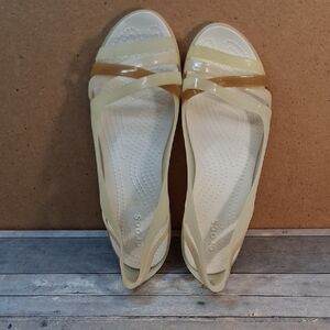 CROCS Cream and Gold Jellie Flats Size 9